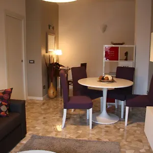 https://chez-nous.italymilanhotels.net