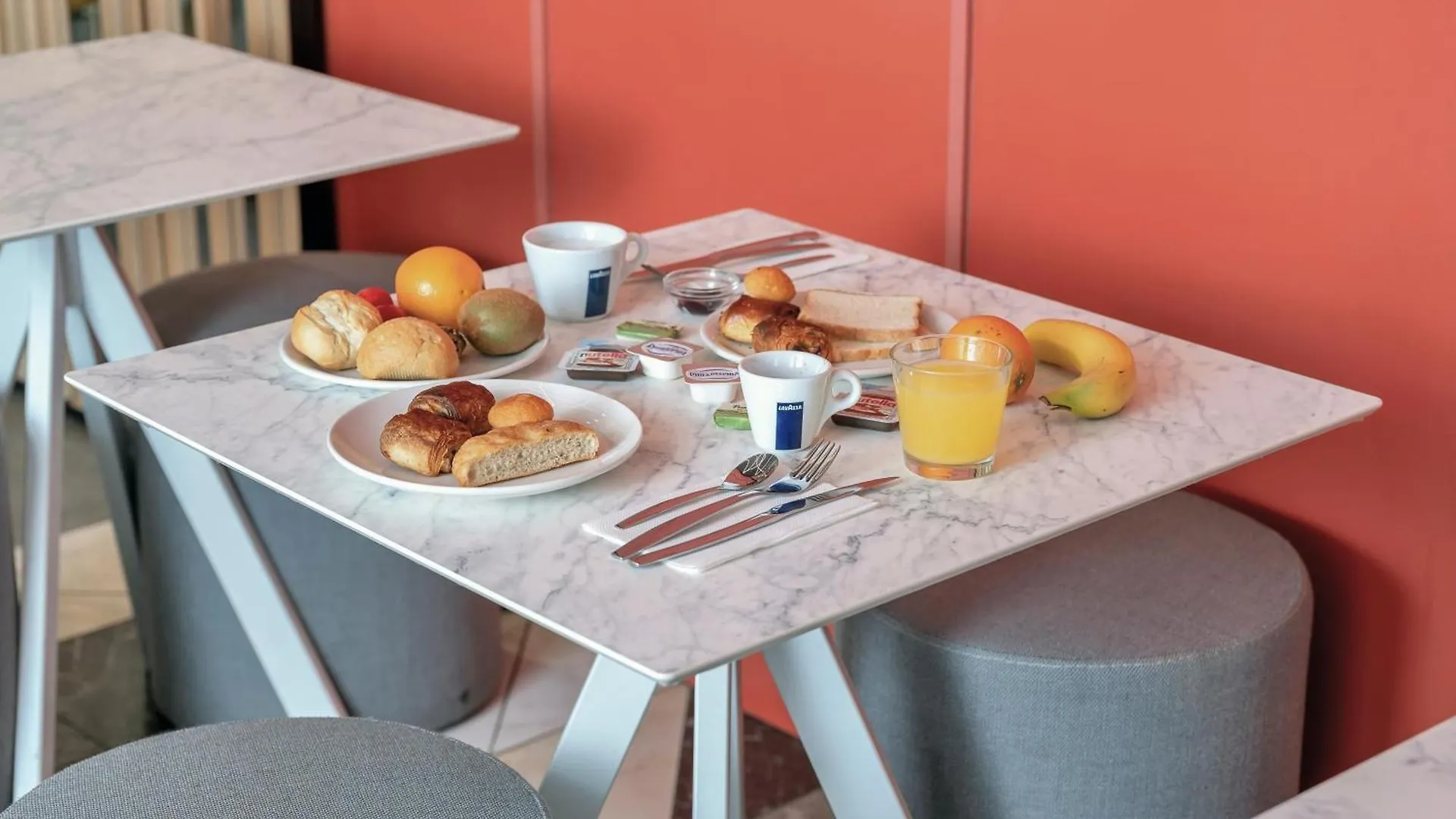 B&B Hotel Milano City Center Duomo  Milaan